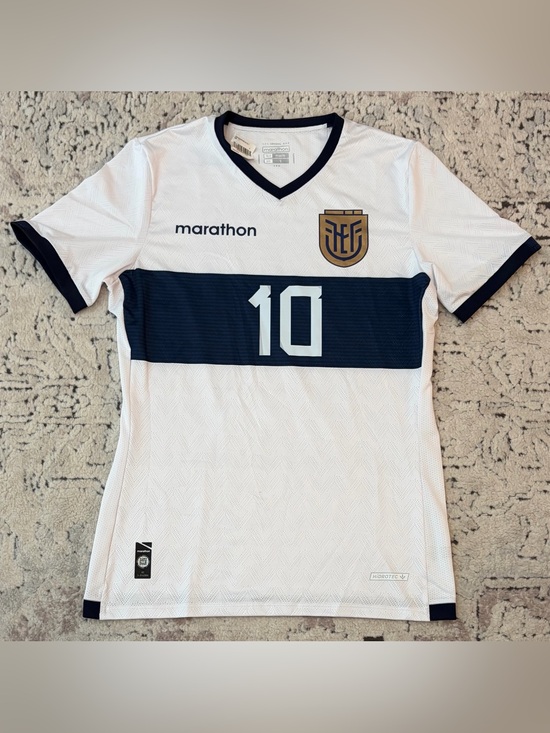 Marathon Other - Marathon Authentic Ecuador Copa America 2024 Kendry Paez Jersey Men’s Sz: Small